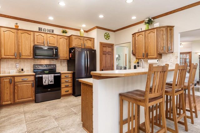 620 E Waterford Drive, Beloit, WI 53511