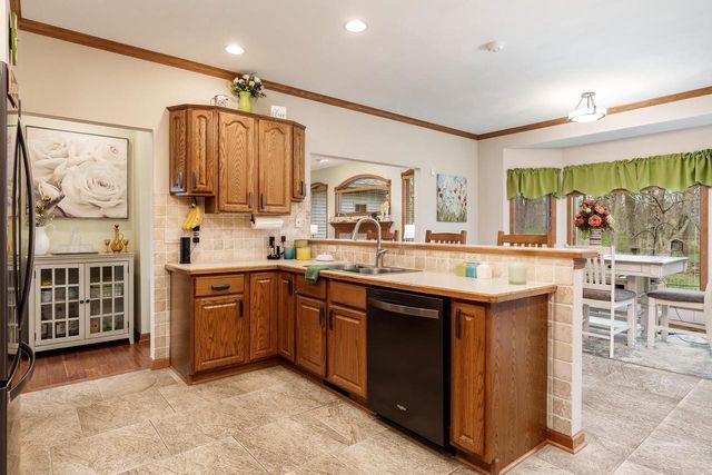 620 E Waterford Drive, Beloit, WI 53511
