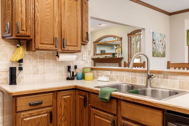 620 E Waterford Drive, Beloit, WI 53511