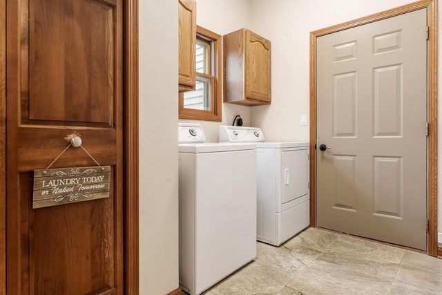620 E Waterford Drive, Beloit, WI 53511