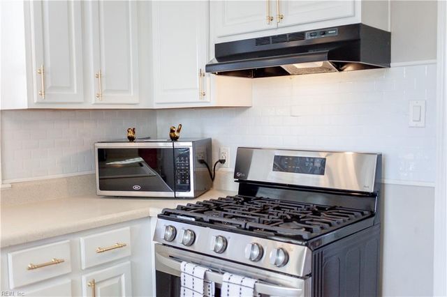 757 W Ocean View AVE, Norfolk, VA 23503