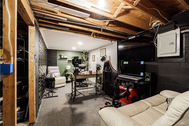 8495 Stringham Drive, Batavia, NY 14020