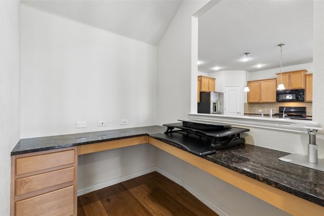 211 Copper Canyon Drive, Lewisville, TX 75067