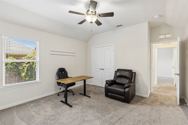 211 Copper Canyon Drive, Lewisville, TX 75067