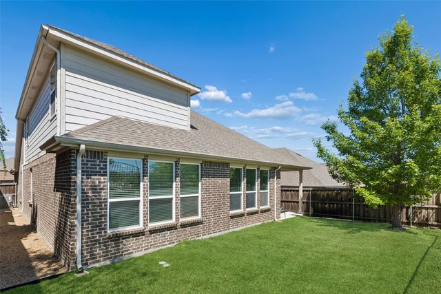 211 Copper Canyon Drive, Lewisville, TX 75067