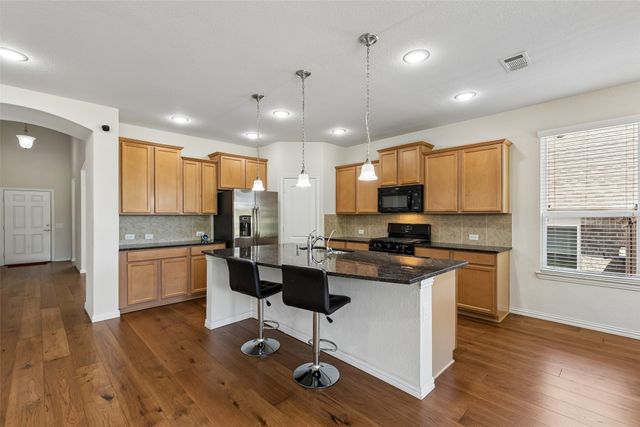 211 Copper Canyon Drive, Lewisville, TX 75067