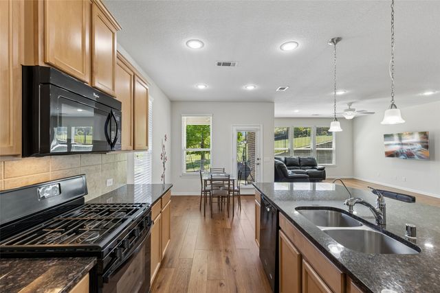 211 Copper Canyon Drive, Lewisville, TX 75067