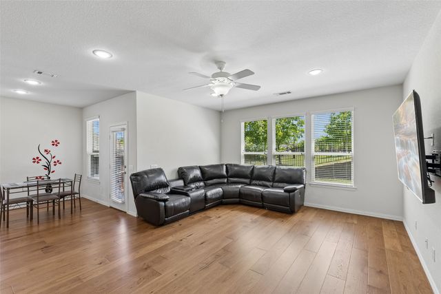 211 Copper Canyon Drive, Lewisville, TX 75067