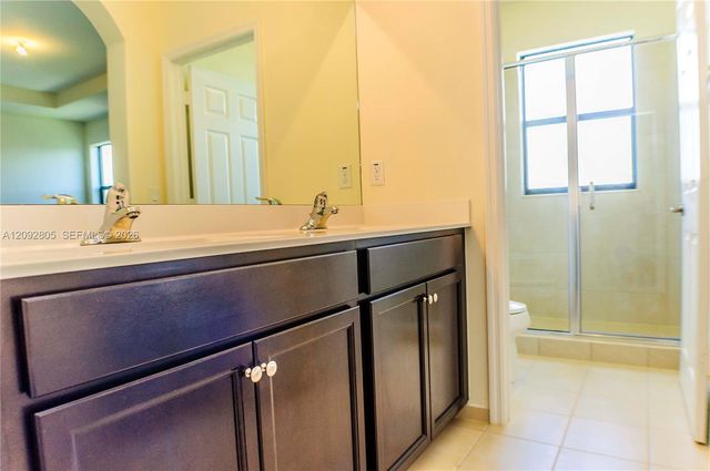 3309 W 94th Terrace 3309, Hialeah, FL 33018