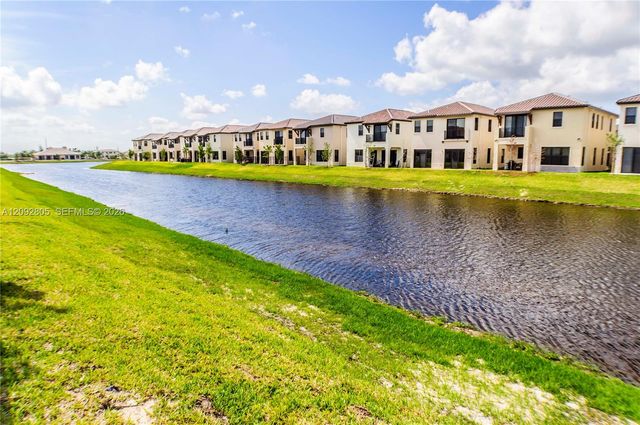 3309 W 94th Terrace 3309, Hialeah, FL 33018