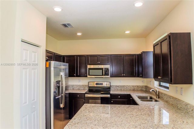 3309 W 94th Terrace 3309, Hialeah, FL 33018