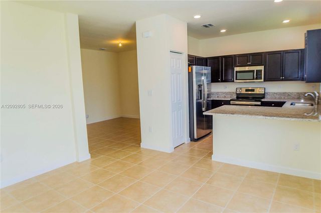 3309 W 94th Terrace 3309, Hialeah, FL 33018