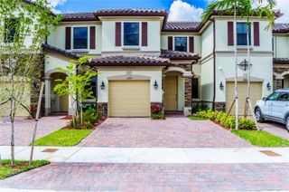 3309 W 94th Terrace 3309, Hialeah, FL 33018