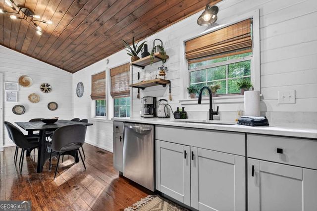 186 Dogwood Drive, Epworth, GA 30541