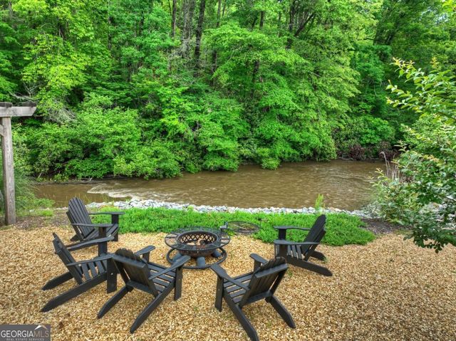 186 Dogwood Drive, Epworth, GA 30541
