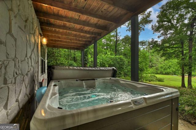 186 Dogwood Drive, Epworth, GA 30541