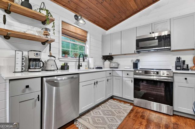 186 Dogwood Drive, Epworth, GA 30541