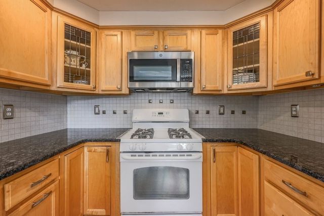 55 Loring St, Westwood, MA 02090