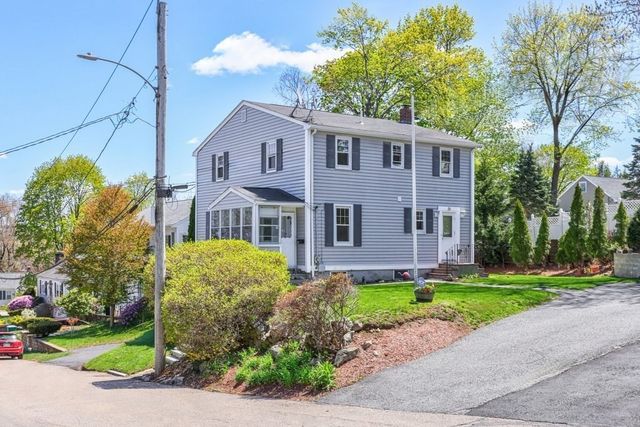 55 Loring St, Westwood, MA 02090