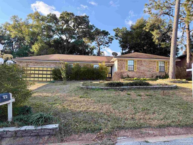 7604 Brook Forest Dr, Pensacola, FL 32514