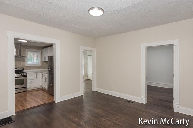 214 Bradford Street Ne, City Of Grand Rapids, MI 49503