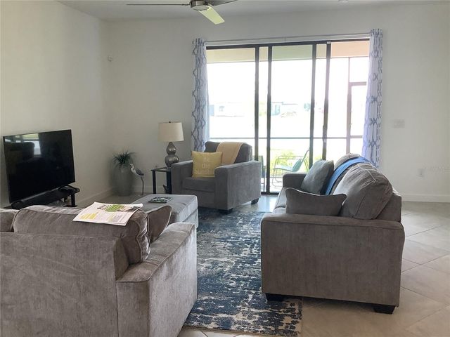 5409 CORAL REEF WAY, Bradenton, FL 34211