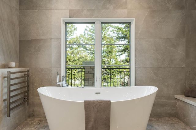 2950 Churchill Drive, Hillsborough, CA 94010