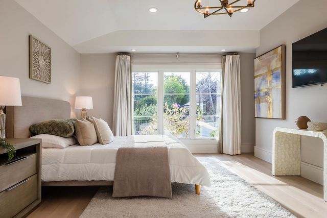 2950 Churchill Drive, Hillsborough, CA 94010