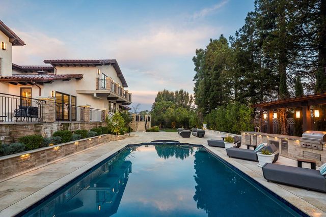 2950 Churchill Drive, Hillsborough, CA 94010