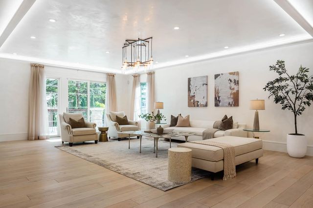 2950 Churchill Drive, Hillsborough, CA 94010