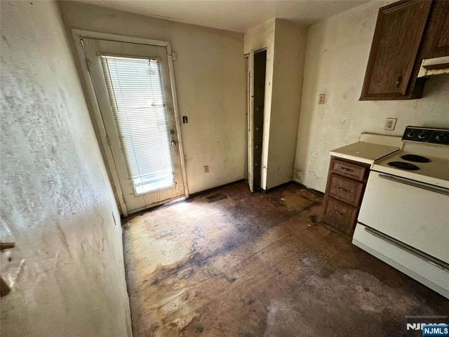 110-112 Pearl Street, Paterson, NJ 07501