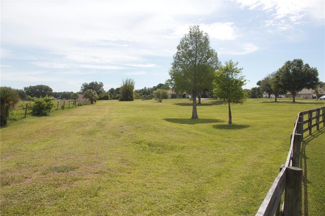 803 BEL AIR STAR PARKWAY, Sarasota, FL 34240