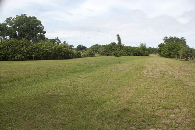 803 BEL AIR STAR PARKWAY, Sarasota, FL 34240