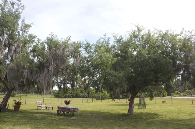 803 BEL AIR STAR PARKWAY, Sarasota, FL 34240