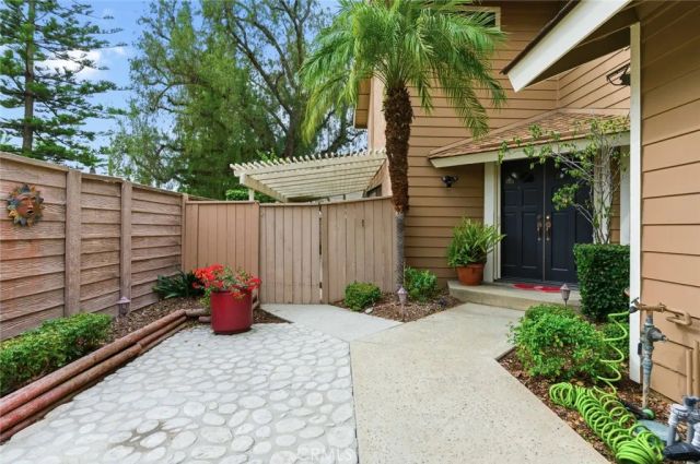 919 Auburn, San Dimas, CA 91773