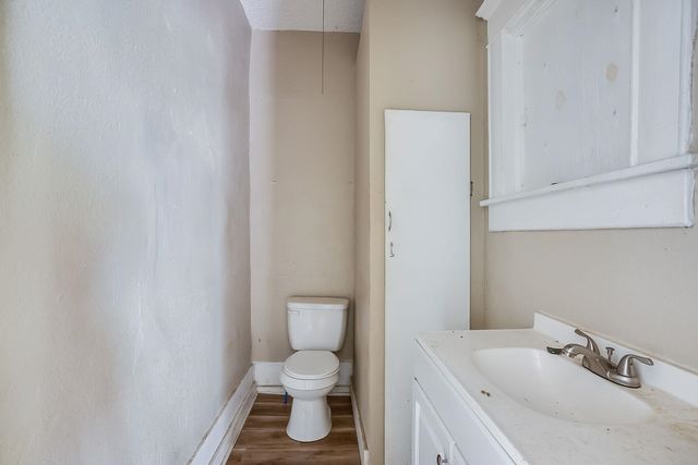 1228 S Emporia Ave, Wichita, KS 67211