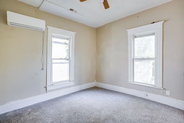 1228 S Emporia Ave, Wichita, KS 67211