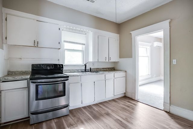 1228 S Emporia Ave, Wichita, KS 67211