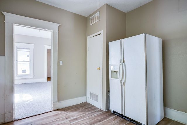 1228 S Emporia Ave, Wichita, KS 67211