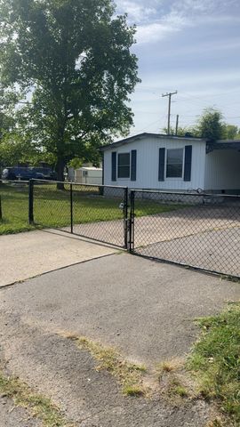 1119 Moss Trl, La Vergne, TN 37086