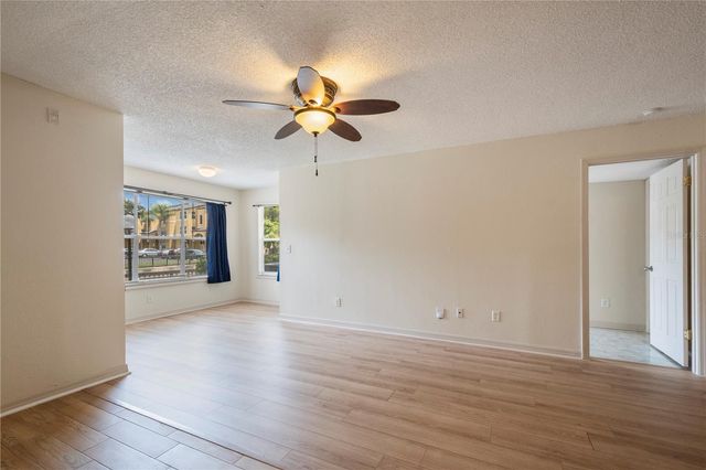 4512 COMMANDER DRIVE 1712, Orlando, FL 32822