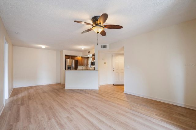 4512 COMMANDER DRIVE 1712, Orlando, FL 32822