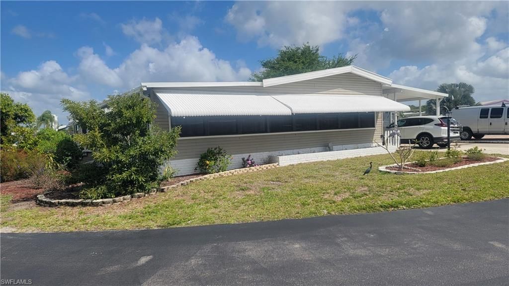 4712 Tahiti DR, BONITA SPRINGS, FL 34134 — photo 2