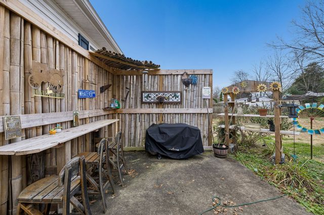 301 W King St, Morrison, TN 37357