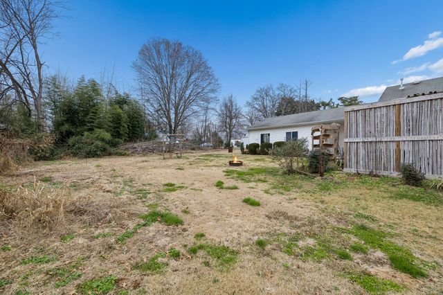 301 W King St, Morrison, TN 37357
