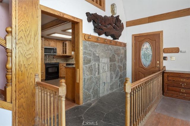 7226 Yosemite Park Way, Yosemite, CA 95389