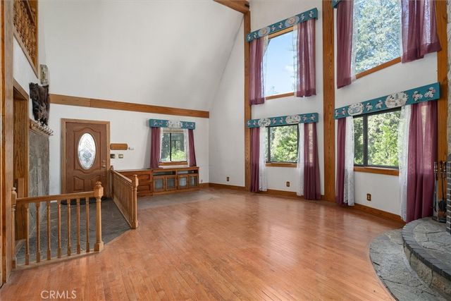 7226 Yosemite Park Way, Yosemite, CA 95389