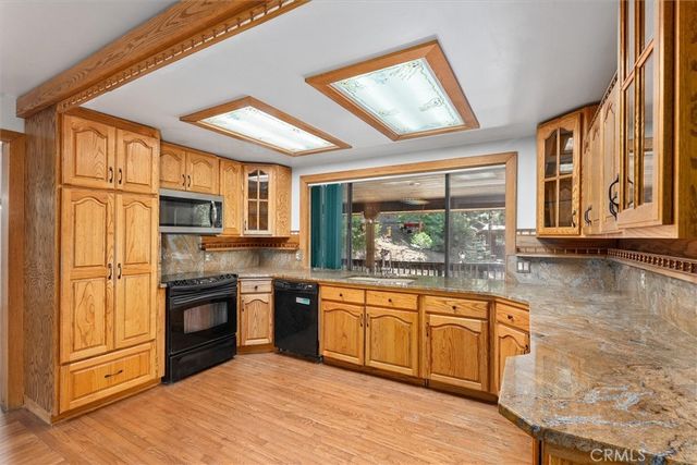 7226 Yosemite Park Way, Yosemite, CA 95389