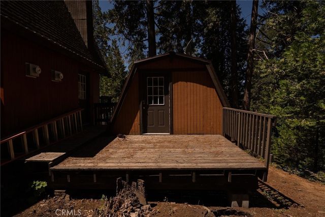 7226 Yosemite Park Way, Yosemite, CA 95389