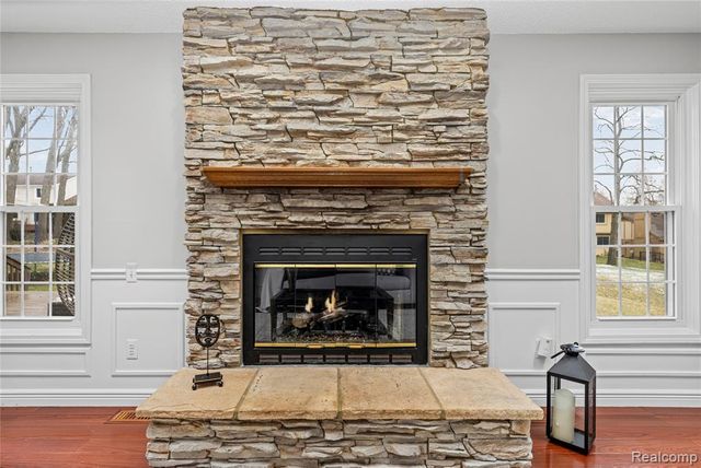 1874 Rothbury Drive, Wixom, MI 48393